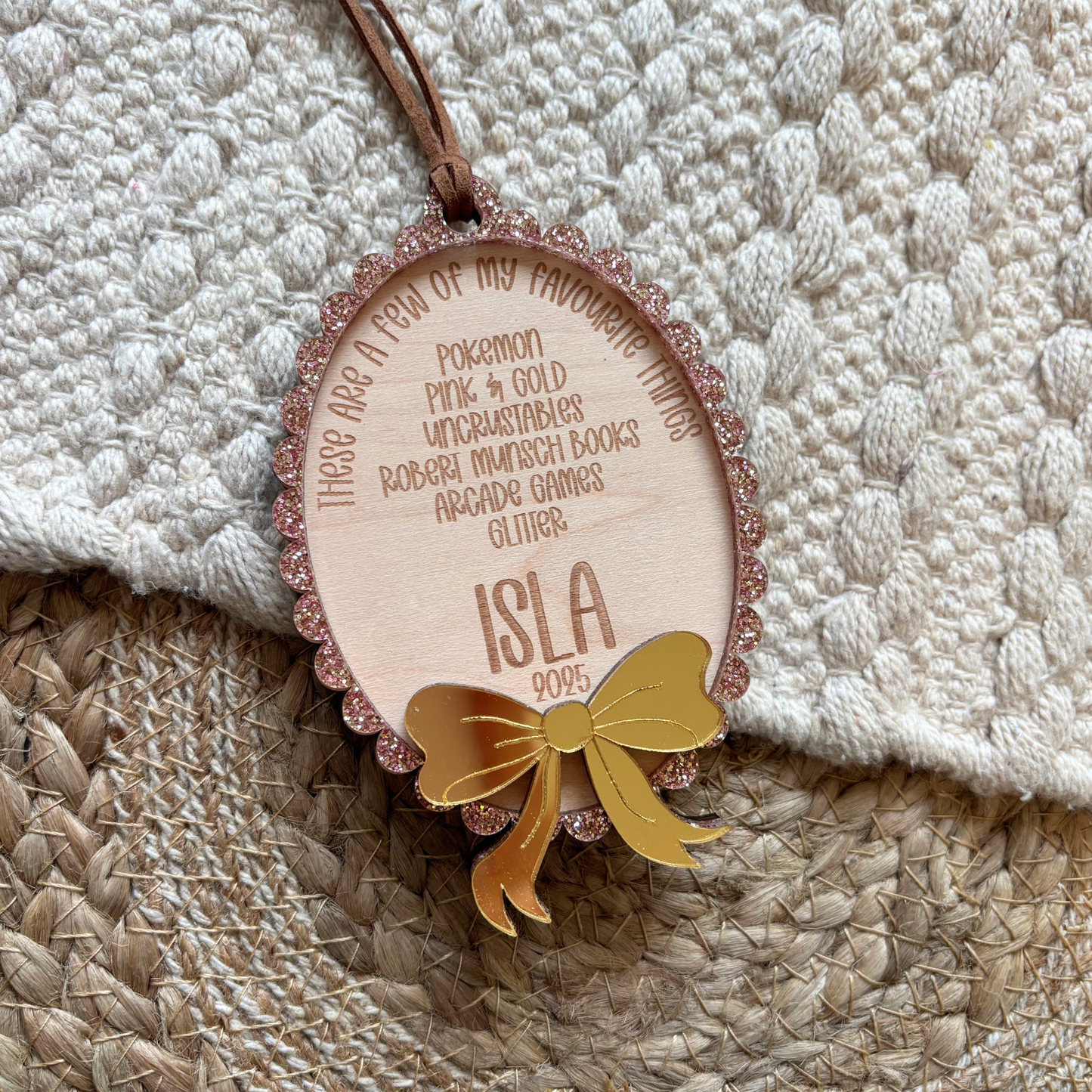 Scallop Bow Favourite Things | Ornament 2025